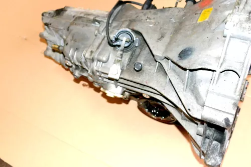 VW Passat 3B Audi A4 GETRIEBE DCN 1,6 74kw 101PS (von Motor AHL) 133.000km (100288)