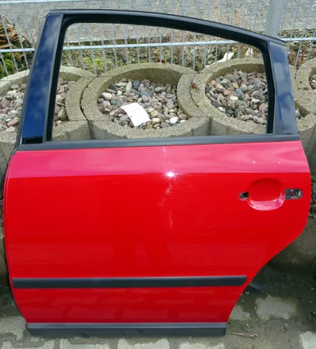 VW Passat 3B 3BG Limousine Tür hinten links rot LY3D Fahrertür