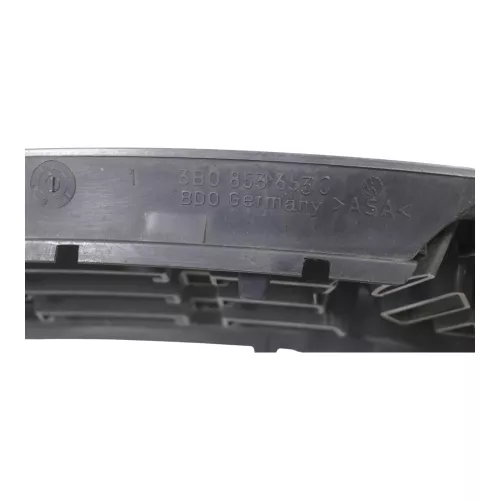 VW Passat 3B Kühlergrill Grill mit VW Zeichen Emblem 3B0853653C 3B0 853 653 C (100474)