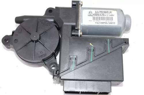 VW Polo 9N ektrischer Fensterheber Motor vorne rechts 6Q2959801A 4-Türer Ibiza (100483)