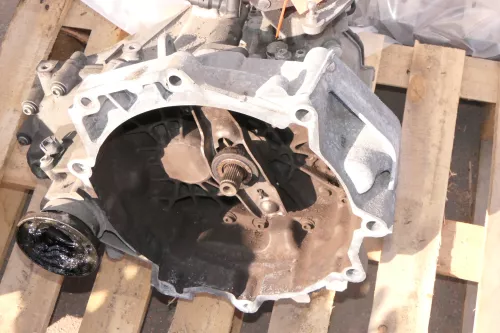 +VW Polo 9N Fox Getriebe HUY 1,2 40kw 54PS ca. 118 000km (von AWY BMD Motor) (100746)