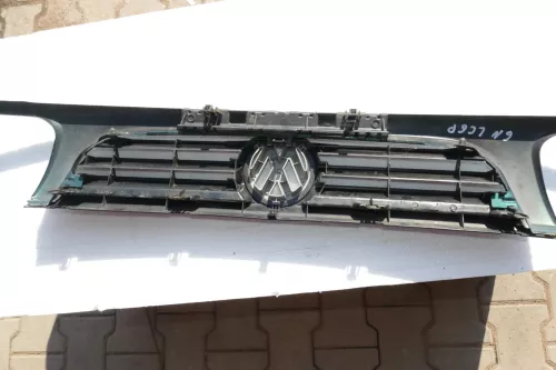 VW Polo 6N Kühlergrill Grillleiste grün LC6P vorne Leiste Grill VW Zeichen (100984)