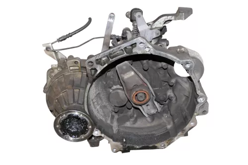 VW Touran Golf Getriebe 1,9 TDI 77kw 105PS 6-Gang GQN FYG 168.000km(v Motor BKC (101082)