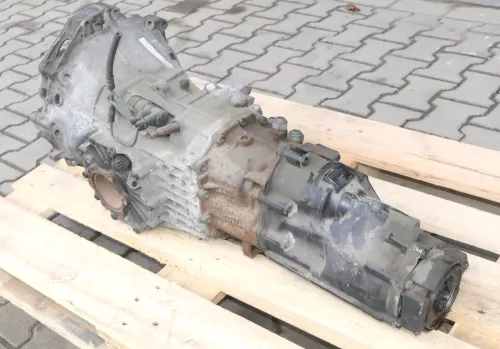 Audi A4 8E Quattro Allrad Getriebe HER 6Gang Schaltung 1,8T 140kw 20V 165 000km (101662)
