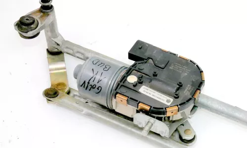 VW Golf 5 Wischermotor Motor Scheibenwischer vorne Gestänge Aufnahme 1K1955119E (101927)