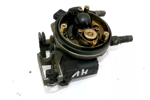 VW Golf 3 Vento Drosselklappe Vergaser 0438201208 AEA 1,6l 75PS 55kw 032023B ABU