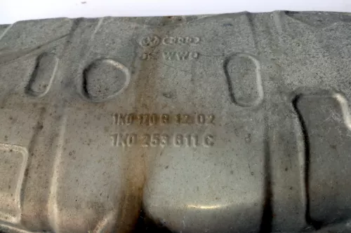 VW Touran Auspuff Endschalldämpfer Mittelschalldämpfer 1,9 TDI 74kw AVQ BKC 77kw (102261)