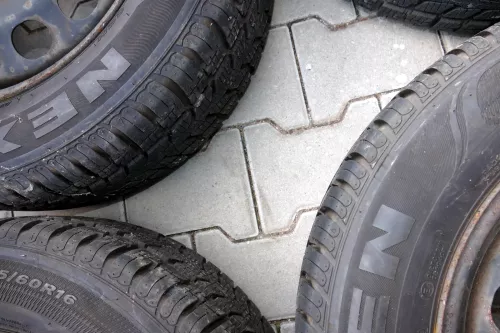 Audi A4 A6 Reifen M+S 215/60 R16 95H Felgen 6j x16H2 ET50    6,5mm (102349)