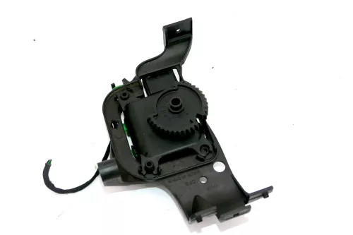 Polo 9N3 9N Stellmotor für Umluftbetriebsmöglichkeit BOSCH Klimaanlage 6Q1907511