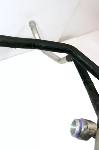 VW Passat 3B A4 Klimaleitung Kältemittelschlauch 8D0260704AH Klimaanlage (102424)