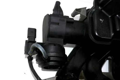 A3 VW Golf 5 V Ansaugbrücke Ansaugkrümmer 06F133210D 2,0 FSI AXW BLX BLR (102427)