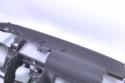 VW Fox 5Z Armaturenbrett Airbag Cockpit Amaturbrett Lieferung ohne Airbags! (103111)