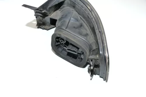 Seat Ibiza 6L Rücklicht hinten links außen Rückleuchte Heckleuchte Lampenträger (103253)