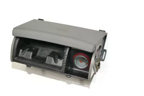 VW Passat 3B Aschenbecher Zigarettenanzünder vorne grau