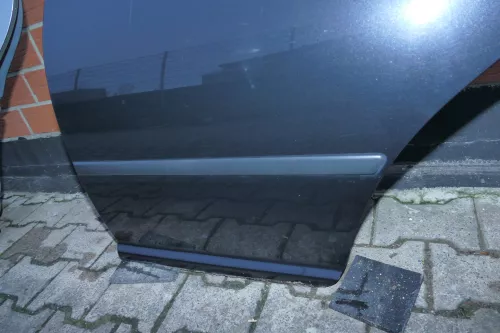 VW Golf 4 Bora Tür hinten links nur Kombi / Variant schwarz LC9Z (103522)