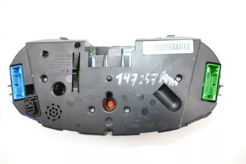 Audi A3 8L Tacho Tachometer Kombiinstrument 147.000km 8L0919860E Benziner 1,6 (103603)