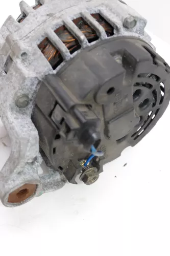 VW Passat 3BG Audi A4 B5 Lichtmaschine Generator 06B903016D 90A (103908)
