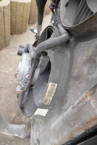 VW Polo Classic Variant Seat Ibiza Lüfter Kühler Lüftermotor Klima 6K0121191Q (103934)