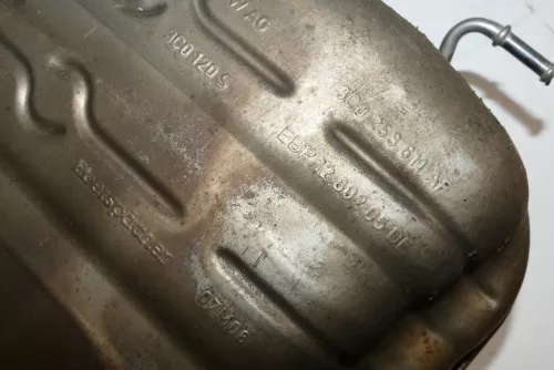 VW Passat 3C Auspuff Endschalldämpfer Mittelschalldämpfer 2,0 TDI BMP 103kw (104217)