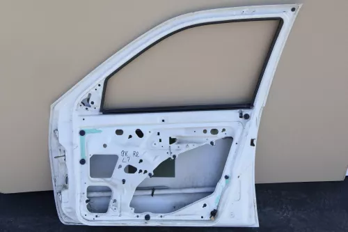 VW Polo Variant Kombi 6Kv oder Caddy 9Kv Tür vorne rechts weiß P1 L90E (104313)