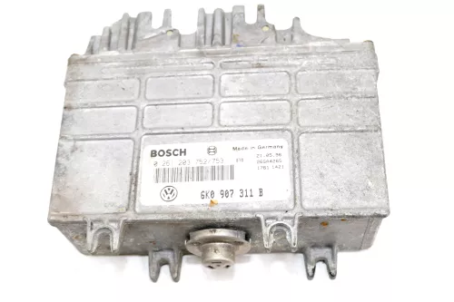 VW Polo Classsic Motorsteuergerät Steuergerät 6K0907311B 1,6 75PS 1F Motor