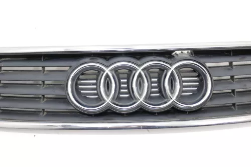 Audi A6 4B bis ca. Bj. 2001 Zeichen Kühlergrill Grill 4B0853651A (104353)