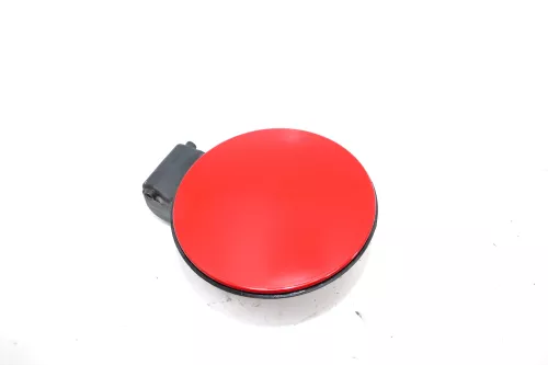 VW Golf 4 Limousine Tankdeckel Deckel Tank Tankverschluß rot LP3G