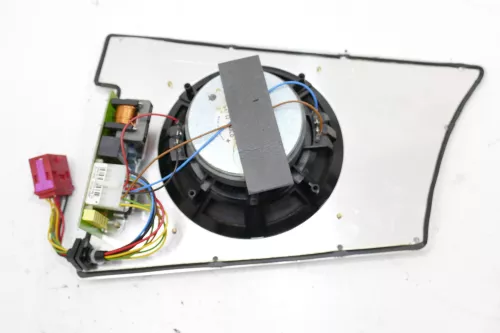 Audi A4 Avant Kombi Subwoofer 8D9035381b Lautsprecher Bassbox Bose (104436)