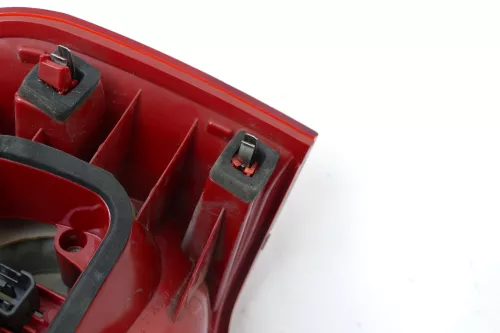 VW Passat 3C Variant Kombi Rücklicht hinten links ausse Rückleuchte Heckleuchte (104437)