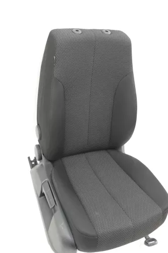 VW Passat 3C Sitz Beifahrersitz vorne rechts mit  schwarz (104504)
