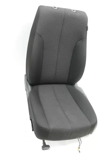 VW Passat 3C Sitz Fahrersitz vorne links schwarz (104505)