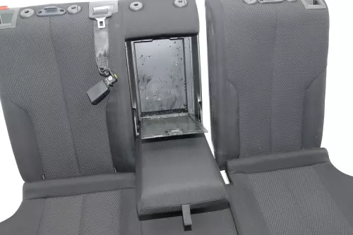 VW Passat 3C Kombi Avant Variant Sitz Rückbank Rücksitzbank Sitze ohne Kopfstütz (104532)