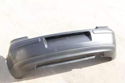 VW Golf 4 Limousine Stoßstange hinten Heckstoßstange Stoßfänger schwarz matt