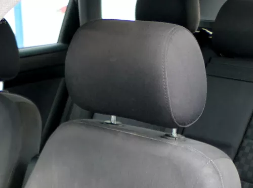 Audi A4 B5 A6 4B Kopfstütze vorne vorn oder hinten onyx dunkel (104817)