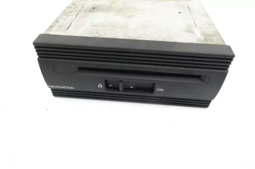 VW Passat 3B 3BG  Navi Navirechner Steuereinheit 4D0919887D Bedienteil Rechner