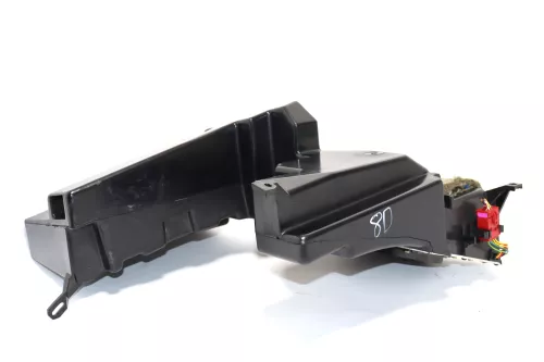 Audi A4 Avant Kombi Subwoofer 8D9035381C Lautsprecher Bassbox Nokia (105423)