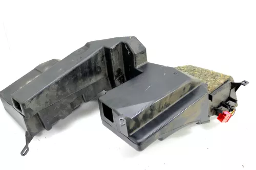 Audi A4 Avant Kombi Subwoofer 8D9035381 Lautsprecher Bassbox Nokia (105554)