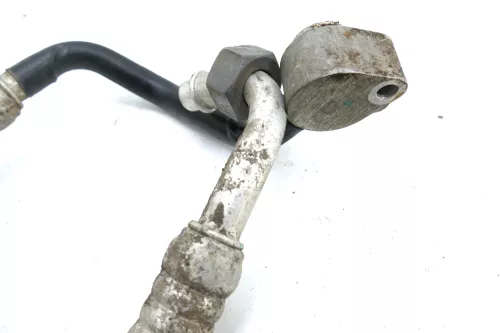 VW Passat 3B A4 Klimaleitung Kältemittelschlauch 8D0260704F AHL ARM ANA ALZ AWT (106105)