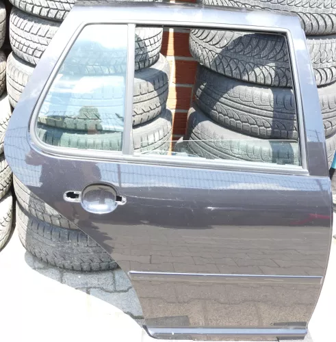 VW Golf 4 Limousine Tür hinten rechts schwarz LC9Z (KEINkombi)