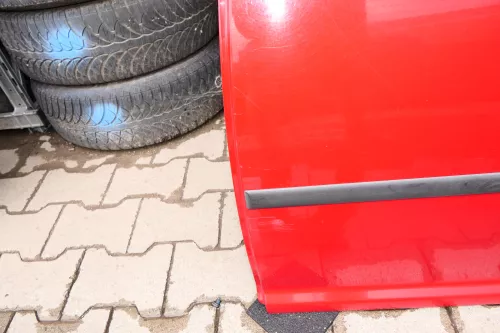 VW Golf 4 Bora Tür hinten links nur Kombi / Variant rot LY3D (106369)
