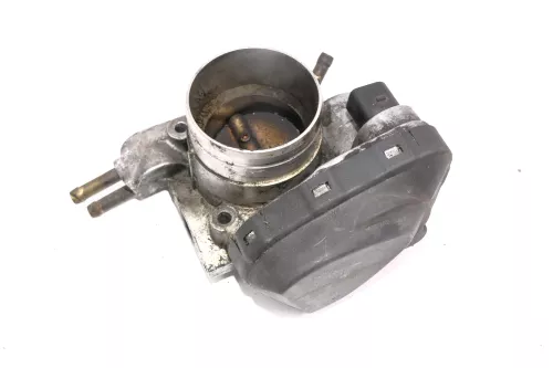 VW Passat 3BG Audi A4 B5 Drosselklappe 06B133062P 06B133062D ALZ 8E 1,6 75kw