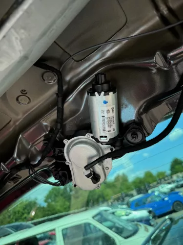 VW Passat 3C Wischermotor Motor Scheibenwischer hinten 1K6955711C Heckwischer (106715)