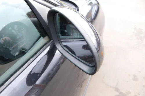 Seat Ibiza 6L elektrisch elektrischer Spiegel Außenspiegel rechts schwarz LC9Z (107725)