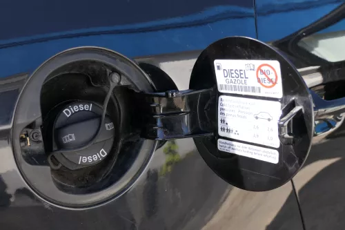 VW Passat 3C Kombi Tankdeckel Klappe Tankklappe Deckel Tank schwarz LC9X (108373)