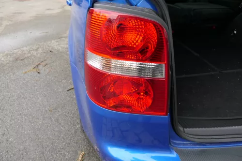 VW Touran original Rücklicht Rückleuchte Heckleuchte hinten links Hecklicht - 00