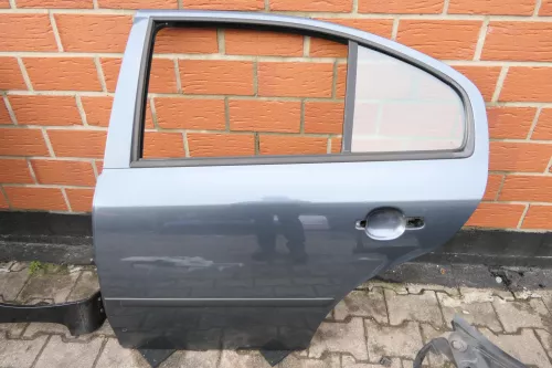 Skoda Octavia 1U Limousine Tür hinten links grau 9901 (keinKOMBI!)