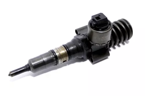 1x Audi A3 8P Touran Pumpe Düse Element 2.0 TDI 03G130073G Einheit BKD AZV (108698)