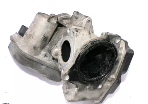 VW Passat 3C A4 8E Drosselklappe Reglerklappe 2.0 TDi 103kw BMN 03G128063B BMR (108817)