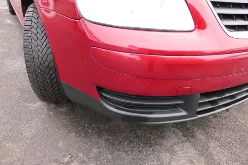 VW Touran 1T Stoßstange vorne Frontstoßstange Stoßfänger wein-rot braun LA3W (109572)