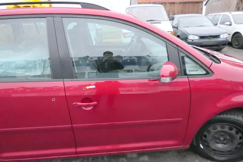 VW Touran 1T 1T3 Tür vorne rechts Beifahrertür rot braun LA3W ohne Anbauteile (109574)